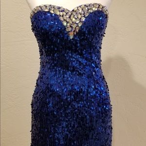 Tight sequence dress